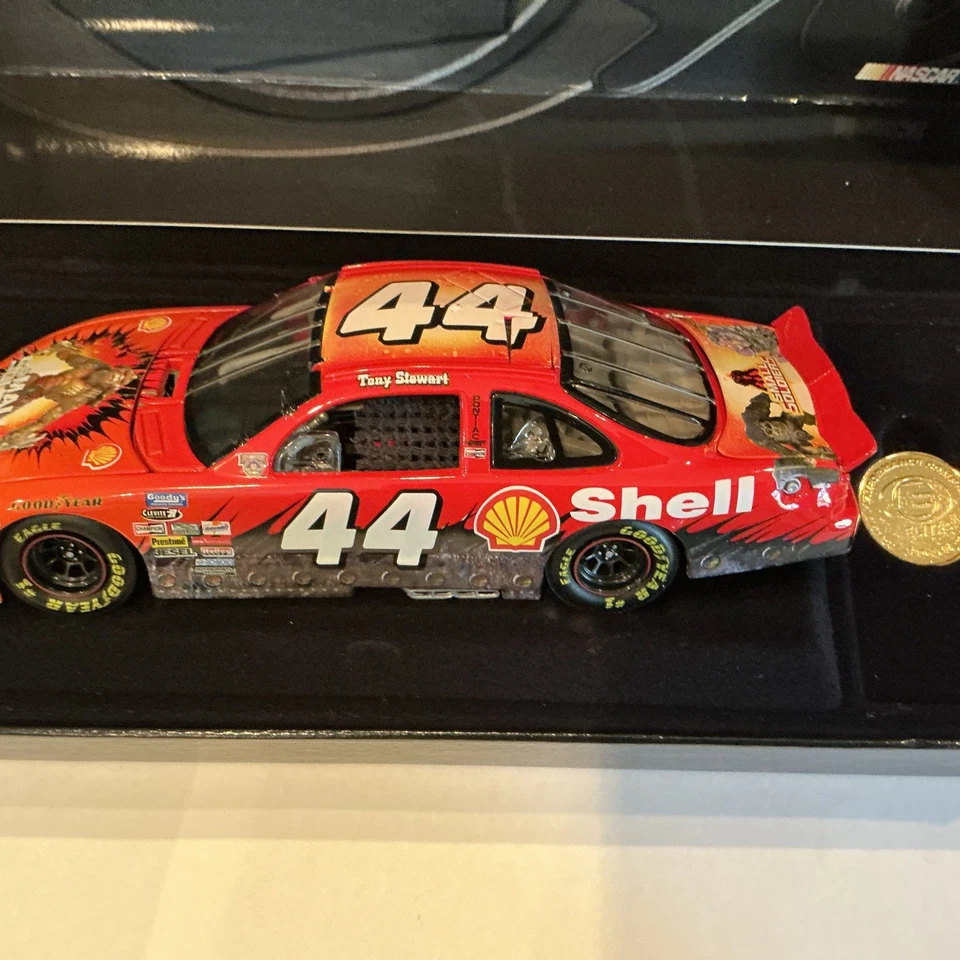 1998 Tony Stewart #44 RCCA 1:24 Small Soldiers Coin Busch Elite #697 Of 3,500 - Image 2 of 4