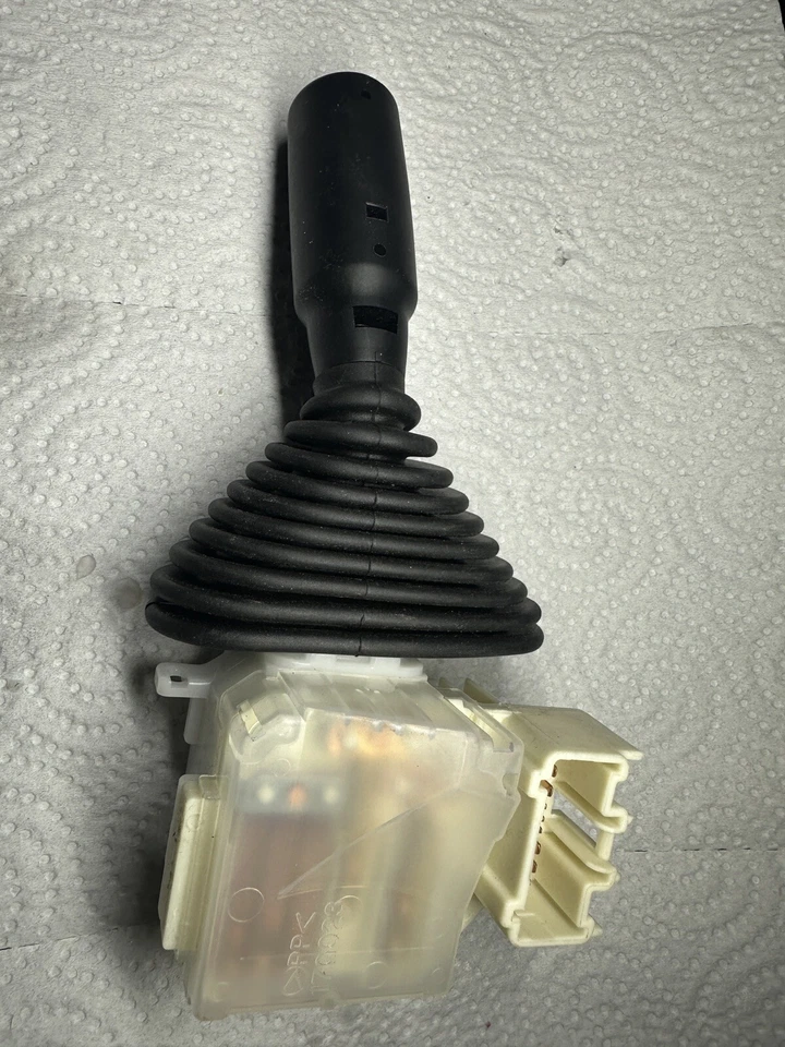 Empilhadeira Toyota com câmbio de marchas Swicht Got - Imagem 2 de 3