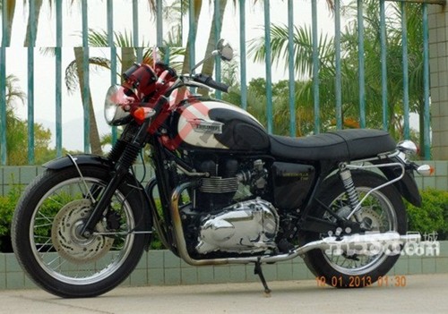 Saddlebag Support Guard Bars Pannier Rail fits Triumph Bonneville T100 02-16 - Picture 9 of 11