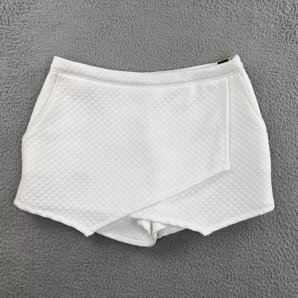 Abercrombie Fitch Skorts Women MED Mini Quilted Tennis Pickleball Racketball NWT - Image 2 of 4