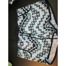 EUC Juniors sz M No Boundaries shorts white turquoise and black
