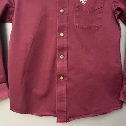 Ariat Shirt Boys XS (7) Maroon Team Logo Rodeo Cowboy Twill Button-Up Spell Out - Picture 5 of 12