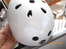 NOS Free Agent Street Bicycle Helmet, Adapts to fit S/M/L, in Box