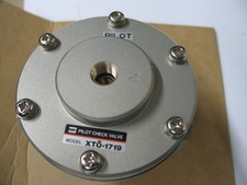 NEW SMC XTO-1719 PILIOT OPERATED CHECK VALVE RC 3/4 THREAD A1385