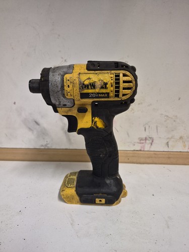 DeWALT DCF885B 20VMAX Lithium Ion 1/4" Cordless Impact Drill Driver