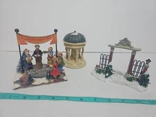 Cobblestone & Windham Heights  Village Bandstand Gazebo Gatefront Christmas 2004