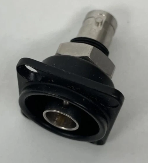 Neutrik NBB75DFI Panel D-Mount BNC to BNC Barrel Isolated - BLACK - Image 2 of 4