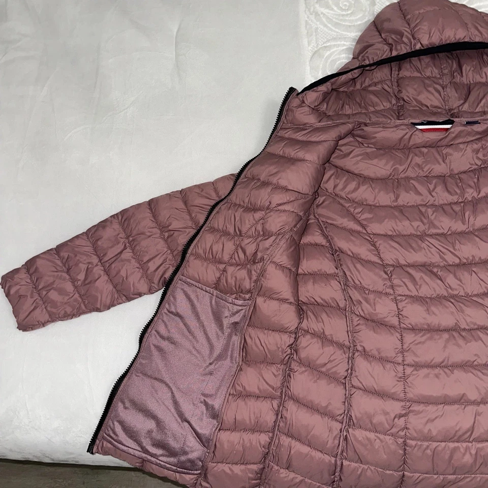 New REEBOK GIRLS HOODED QUILTED PUFFER GLACIER SHIELD LIGHTWEIGHT COAT  size M - Image 3 of 4