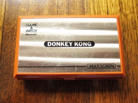 NINTENDO Donkey Kong Game and Watch in Excellent Condition (DK-52) 1982