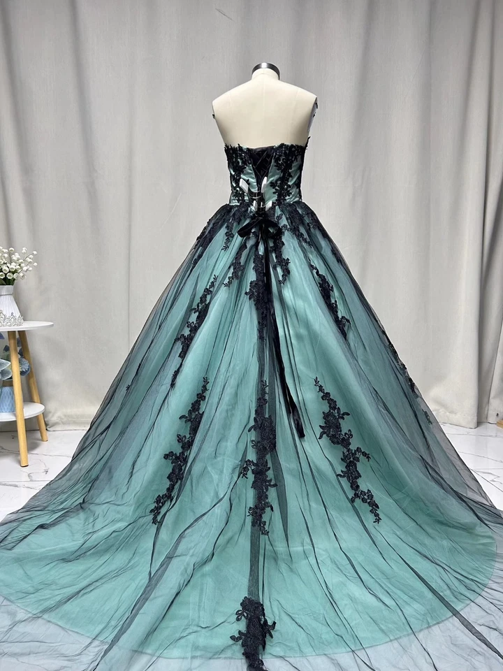 Gothic Black &Champagne Wedding Dresses Sweetheart Lace Appliques Bridal Gowns - Image 4 of 4