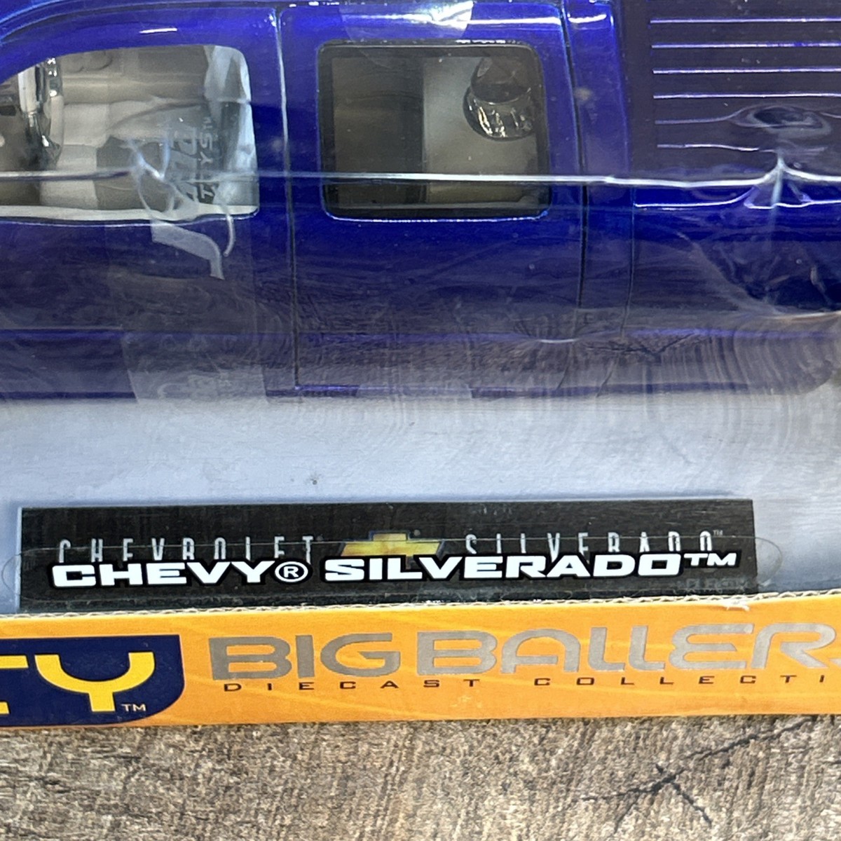 2003 Chevy Silverado Jada Dub City Big Ballers 1:18 scale Diecast