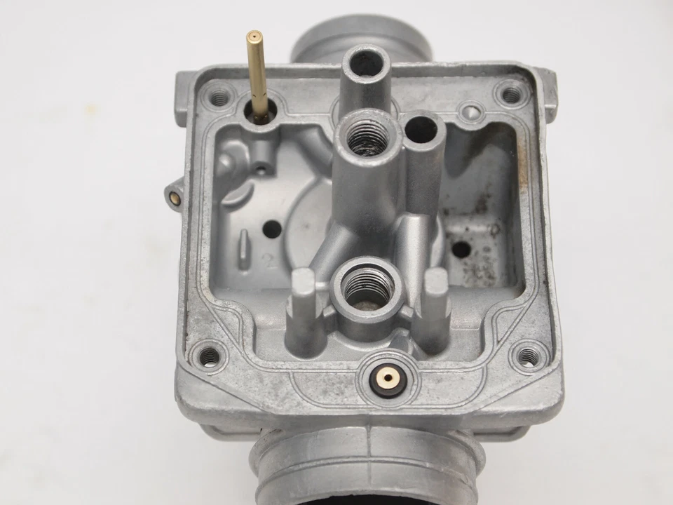 Carburadores Kawasaki KZ650 Mikuni Kogyo carrocería solo izquierda bomba exterior Foto 3 de 4