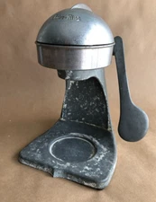 Vintage Juice King Manual Citrus Squeezer "Juice Plus" Model J. K.-25, 1930's