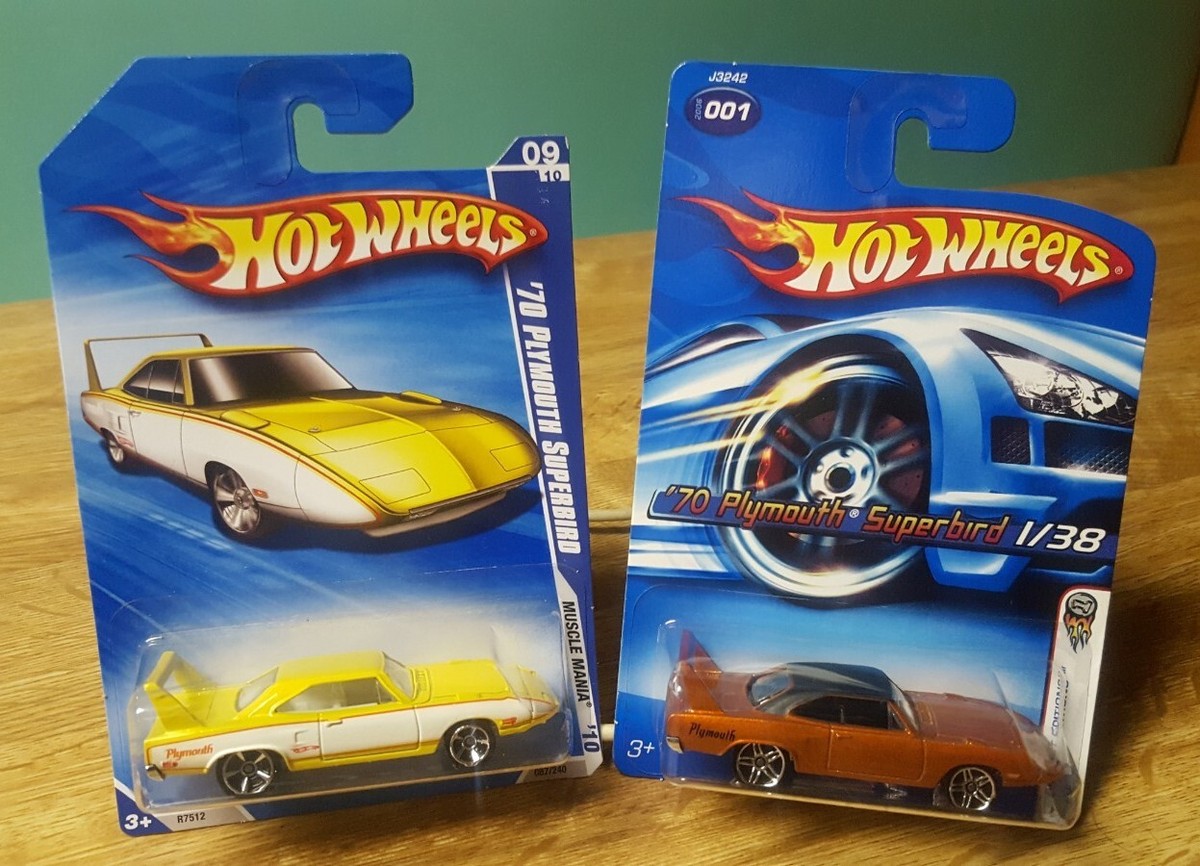 Hot Wheels Mopar Lot of 2 '70 Plymouth Superbird Yellow / Copper 1