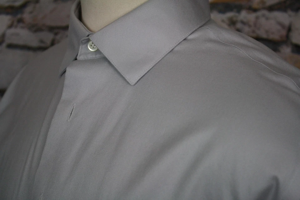 Camisa para hombre PRONTO UOMO de lujo de algodón gris paloma cuello extendido 16,5 34/35 Foto 2 de 4