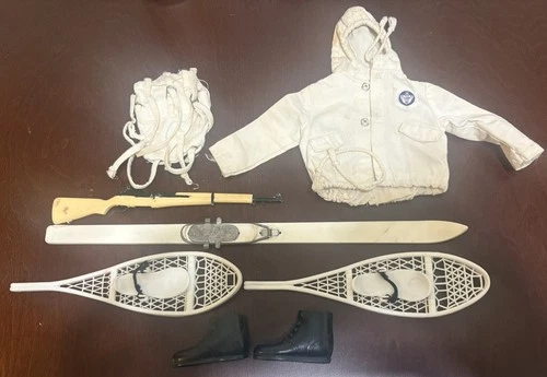 Vintage 1964 GI Joe Action Soldier Ski Mountain Patrol Accessories Snowshoes Gun