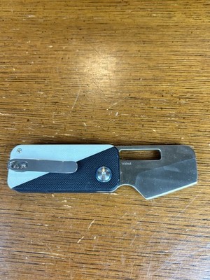 Kizer Cutlery Vanguard Walnut Folding Knife 1.97'' N690 - V2592N1 - Discontinued