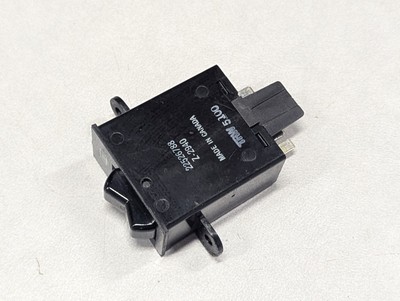 1990-1996 Oldsmobile Cutlass Ciera Wagon rear defrost switch 93 94 95