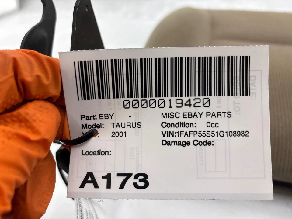 2000 - 2002 年福特金牛座右前座垫原始设备制造商 — 第 4/4 张图片