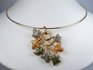 Authentic Nina Ricci Gold Plated Necklace with Enamel - 16" - 8895