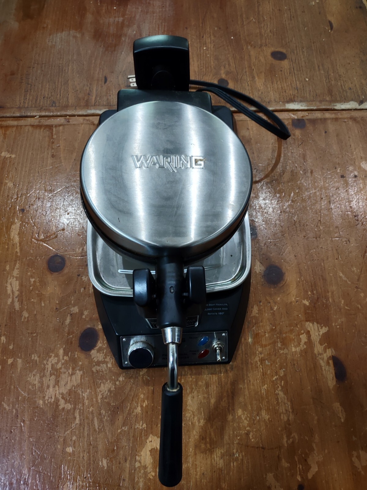Waring Pro Professional Waffle Maker WWM200SA Restaurant Style Belgian