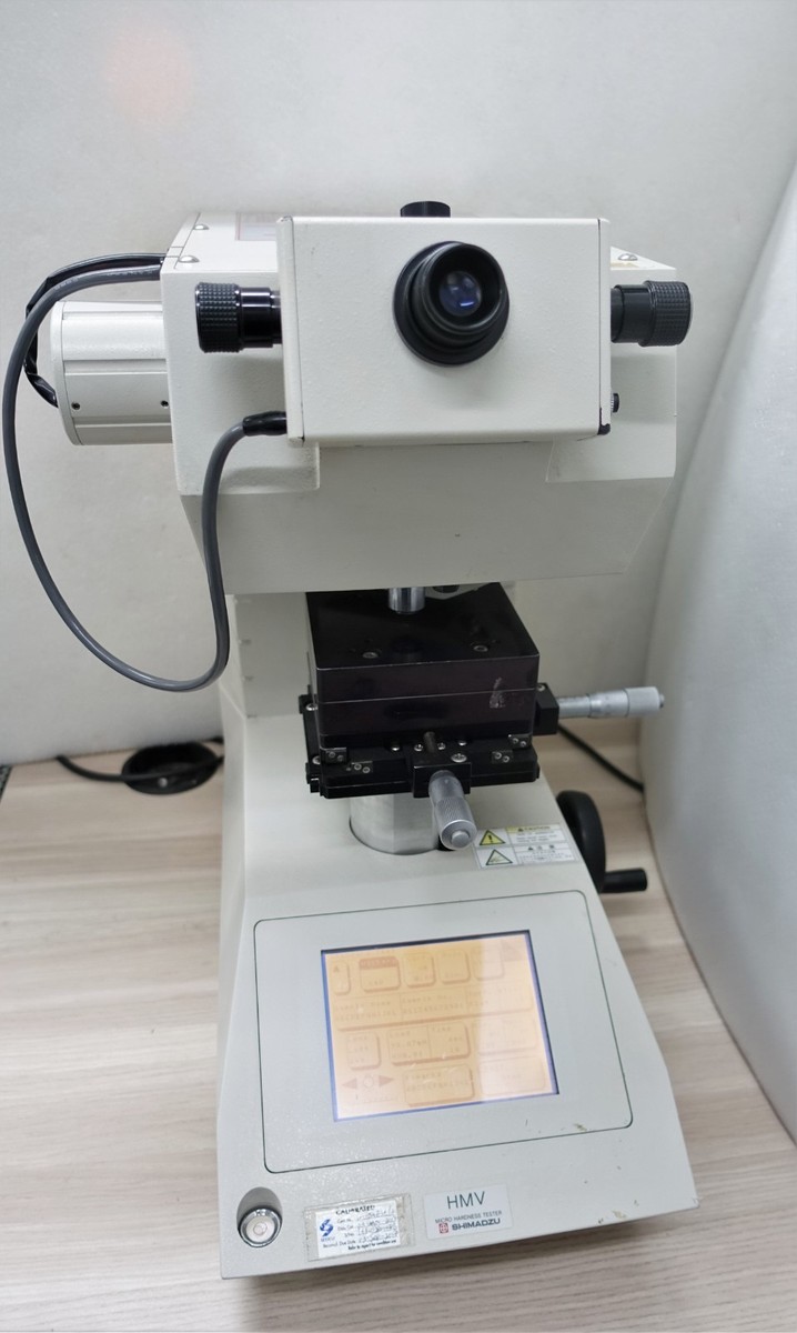 SHIMADZU HMV-2/ HMV-2T MICRO VICKERS HARDNESS TESTER w ELECTRIC