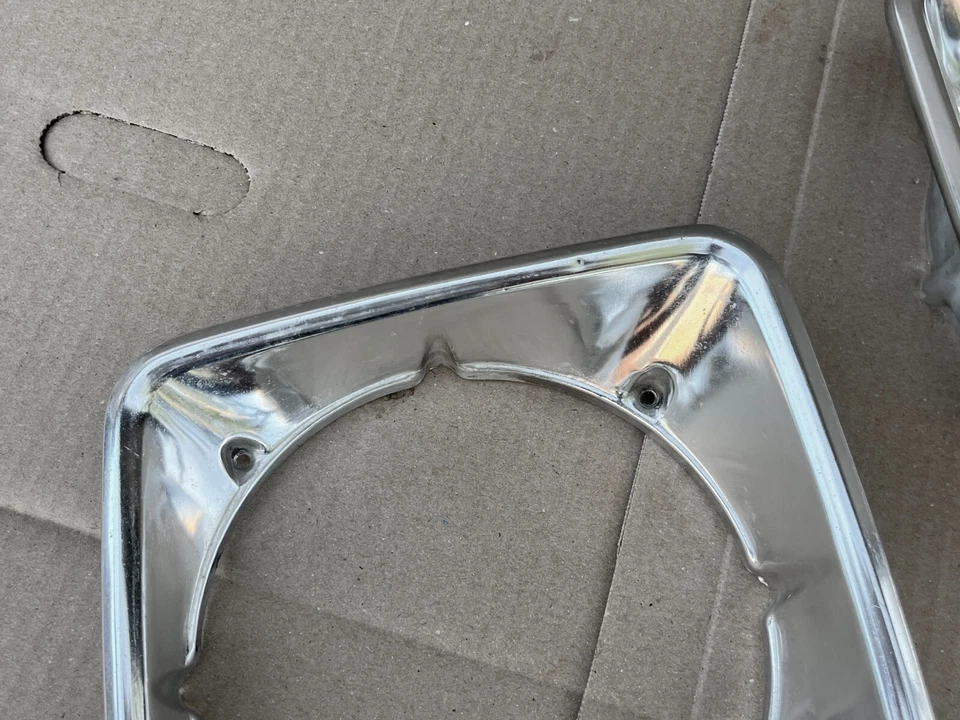 Dodge Ram Van B100 B200 B300 1975-1978 OE faros biseles par conductor pasajero Foto 2 de 4