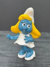 Smurfs 20034 Classic Pose Smurfette White Dress Smurf Figure Vtg Peyo Figurine