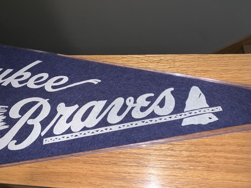 Milwaukee Braves Felt Pennant Peanut Indian Head Rare Navy Blue Full Size - Picture 6 of 10