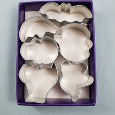 Set of 6 Mini Halloween Cookie Cutters Metal Bat Skull Ghost Cat Moon Pumpkin