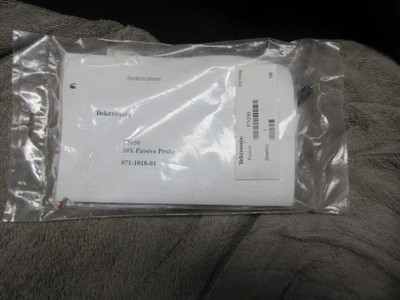 Tektronix P5050 500 MHz Voltage Probe 071-1018-01 BRAND NEW SEALED IN BAG