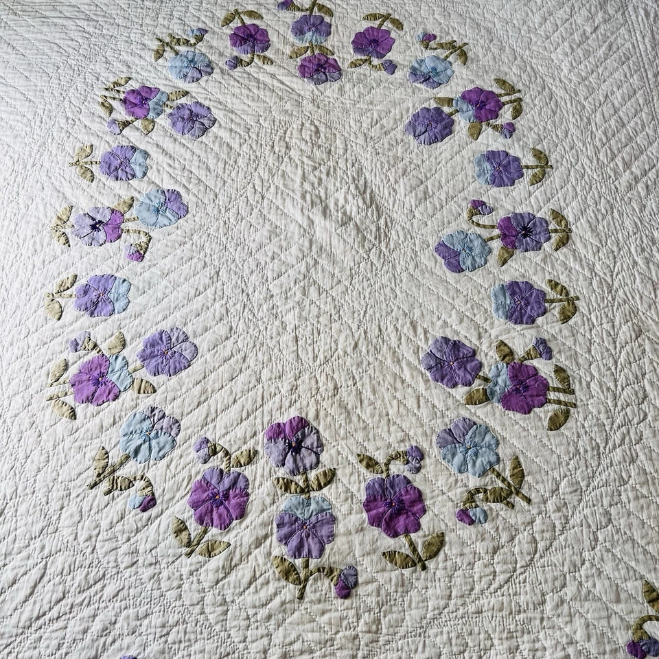 🌸 Edredón vintage aplicado a mano corona Morning Glory 80” x 90” acolchado a mano   Foto 4 de 4