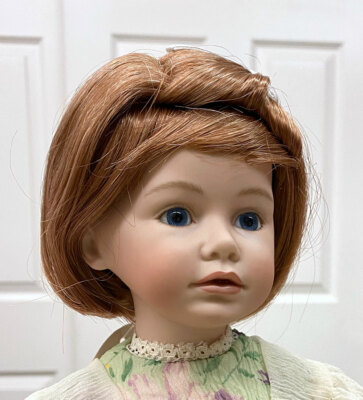 MARY FRANCIS DOLL WIG Str Blond sz 13-14 short straight hair, side part & bangs