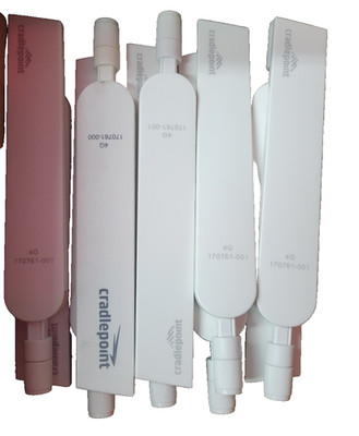Cradlepoint 600MHz-6GHz Cellular Antenna, SMA, 180mm - White - SKU: 170761-001