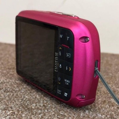 FUJIFILM FinePix Z33WP Waterproof Digital Camera Tested Charger