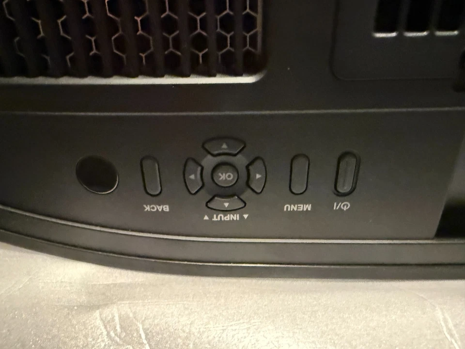 JVC DLA-NX7 DLA-RS2000 Projector, 4096x2160p, 4K, 80,000:1 Contrast   200 Hours - Image 2 of 4