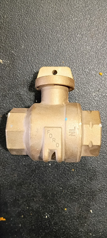 FORD Brass Inline Curb Stop 1 1/2 Inch FPT X FPT