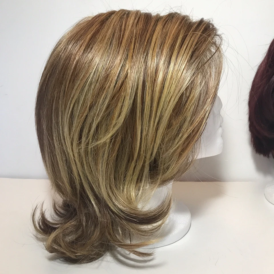 Lote/2 Pelucas Mujer Raquel Welch Janet Colección Tonos Sintéticos Castaño Rojizo Promedio Foto 2 de 4