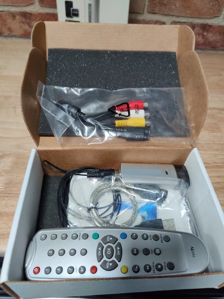 Elgato EyeTV Hybrid TV Stick for Mac - Image 4 of 4