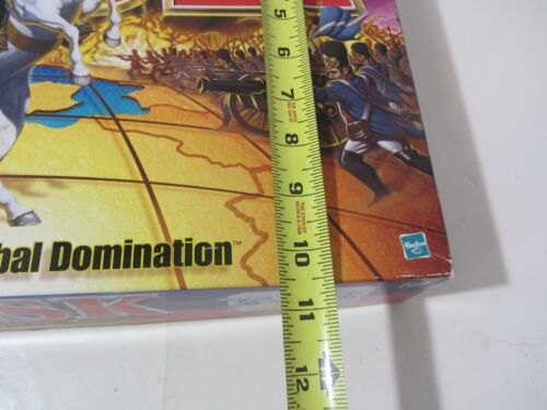 vintage RISK game of global domination - tons of miniatures Hasbro board game - Picture 12 of 15