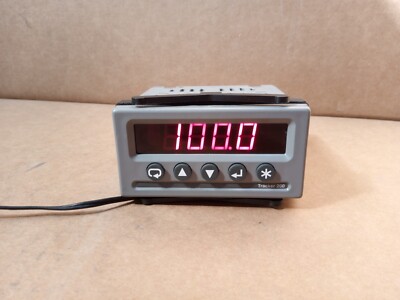 DATA TRACK PROCESS INSTRUMENTS TRACKER 200 ICENTA CONTROLS RED 12-32V