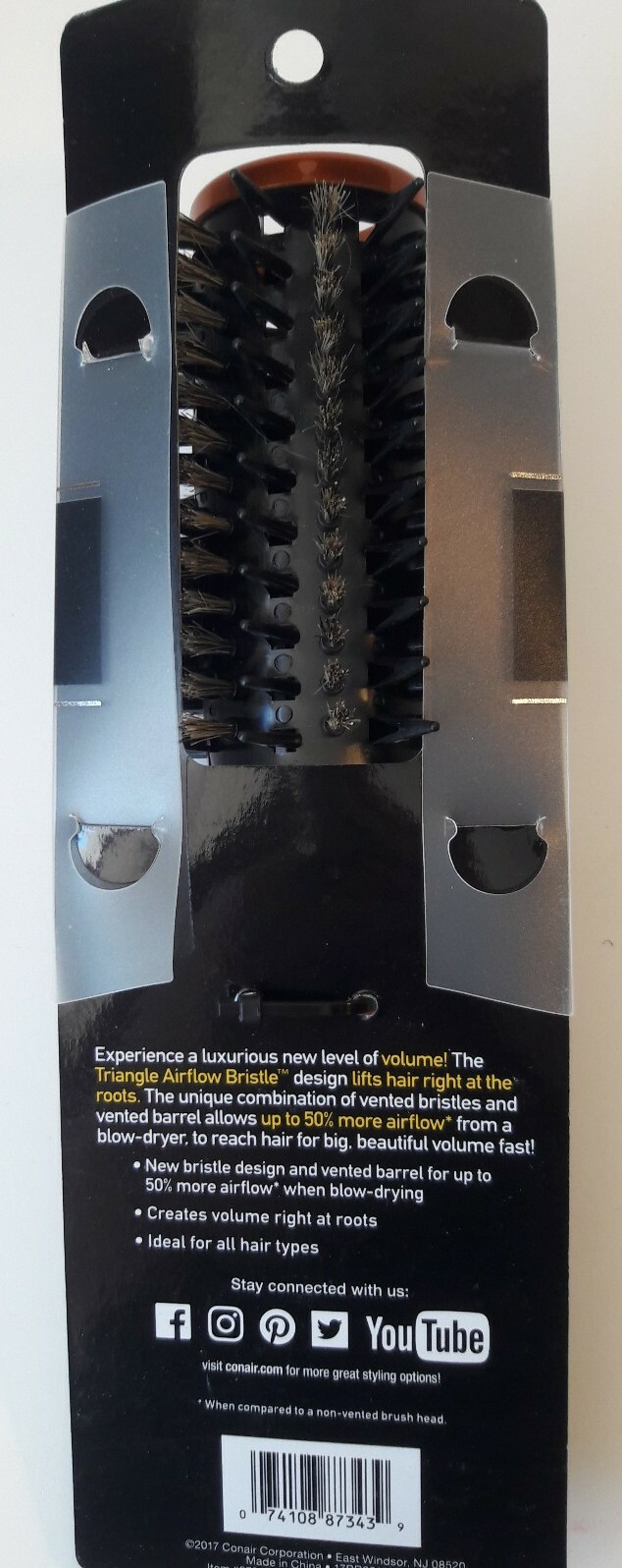 CONAIR Infiniti Pro Ultimate Root Booster Round Boar Nylon Brush Volume