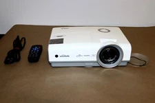 Vivitek D857WT Hours used  on Lamps Vary from 850 to 888 Hours. Pwr cord, Remote