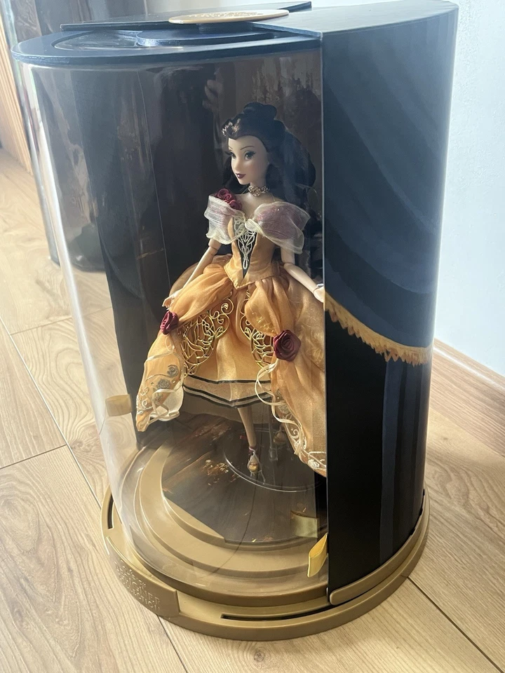 Poupée Belle Disney Designer Collection La Belle et la Bête - Édition limitée🌹 - Photo 1/4