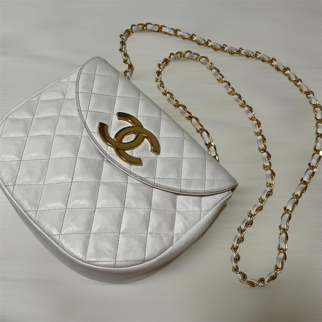 Chanel Shoulder Bag Matelasse Chain White