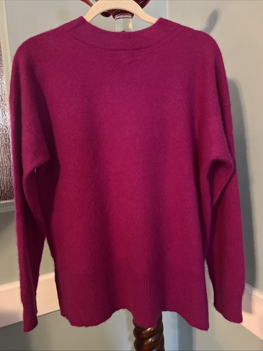 Charter Club 100% Cashmere Sweater XL Magenta Pink Crew Neck Quiet Luxury - Picture 4 of 4
