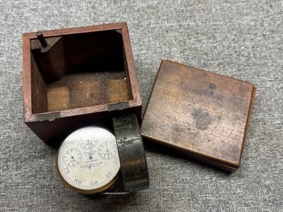 ANTIKES GESCHWINDIGKEITSMESSER ANEMOMETER WISSENSCHAFTLICHES INSTRUMENT MESSING HOLZ BOX