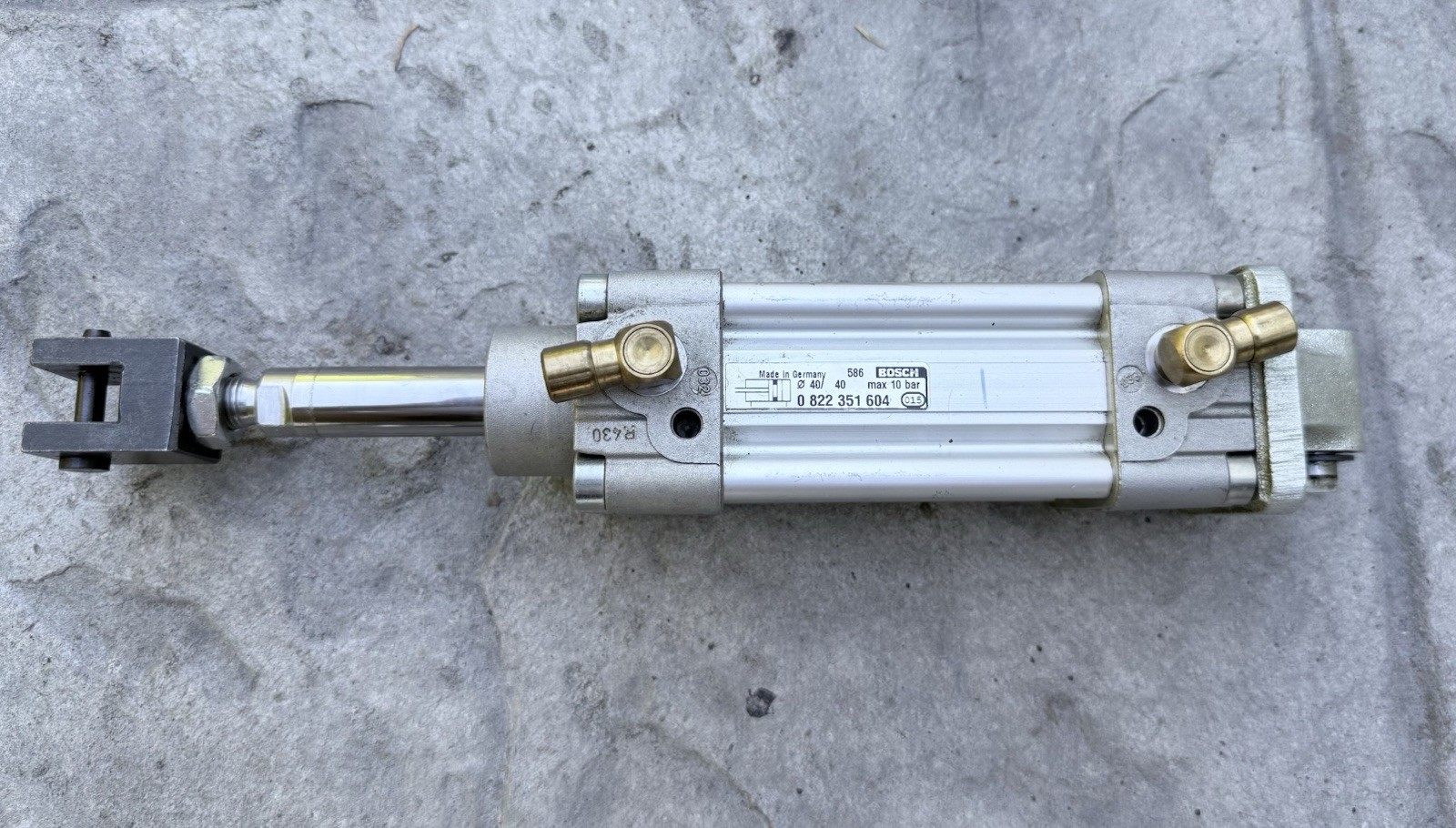 1pc x BOSCH SOLENOID VALVE 0822351604