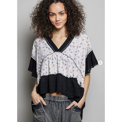 POL Floral Print V-Neck Woven Blouse With Gentle Gathers Mixed Media Top Large