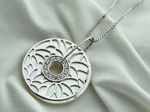 Collier cercle ajouré sur nacre argent massif 925/1000 et zirconium CO02b - Picture 3 of 3